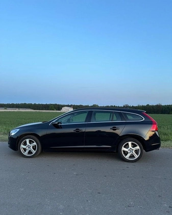 Volvo V60 cena 32999 przebieg: 169000, rok produkcji 2010 z Lubliniec małe 79